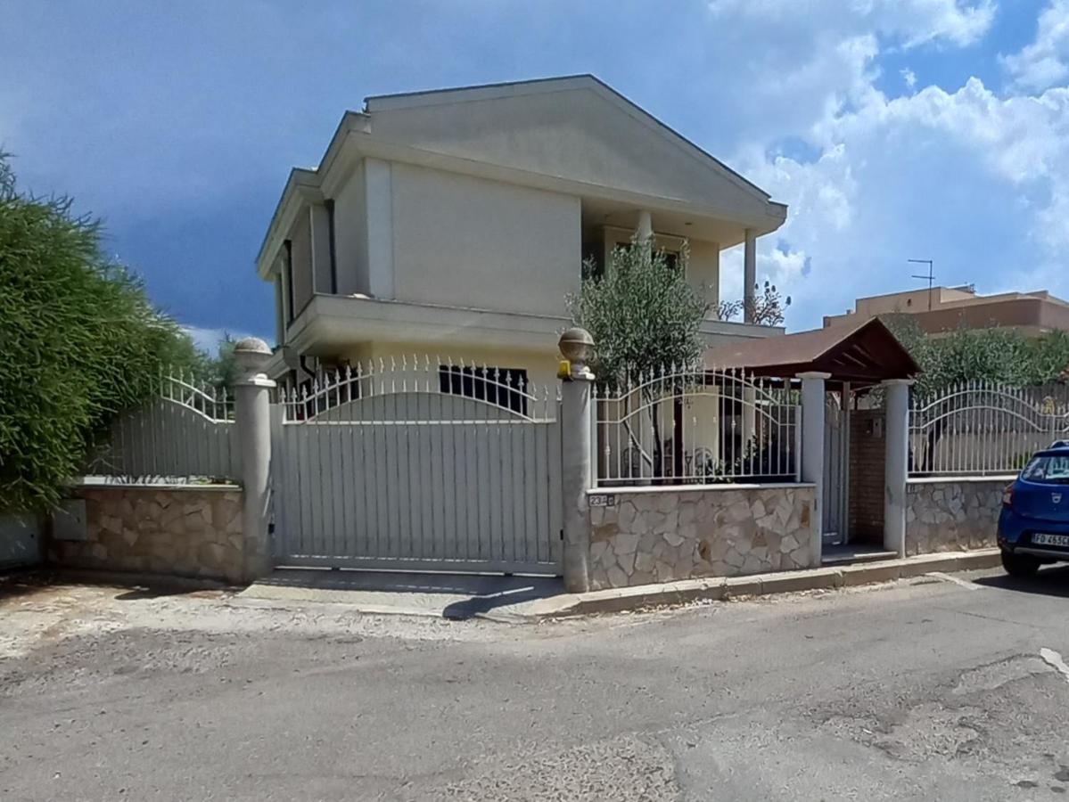 Miriam Casa Vacanze Флуміні-ді-Кварту Екстер'єр фото
